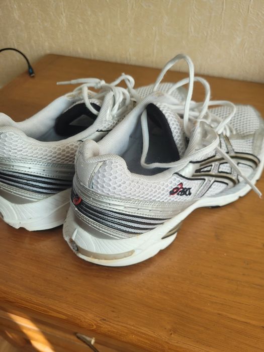 Кросівки Asics Gel White Silver.