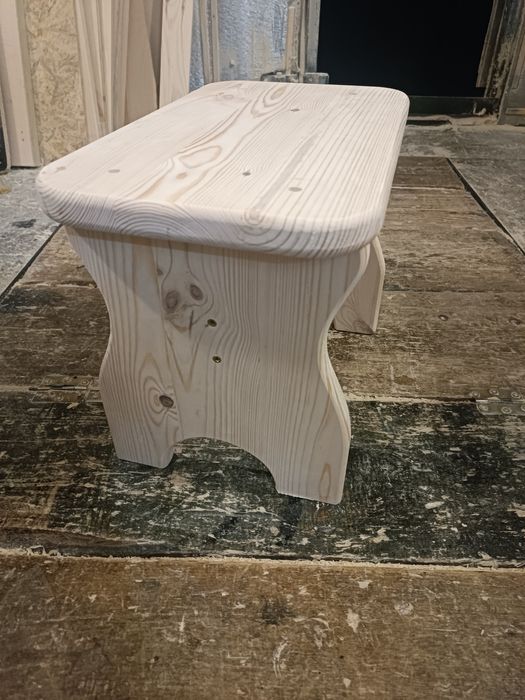 Ослінчик дерев'яний