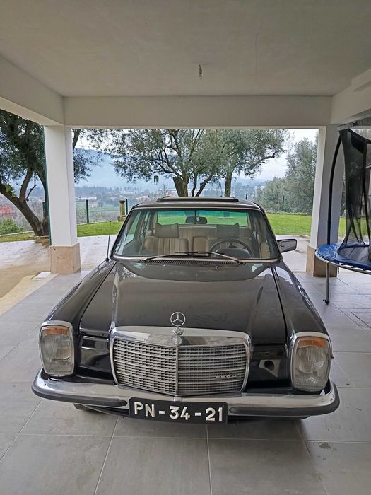 Carro antigo Mercedez