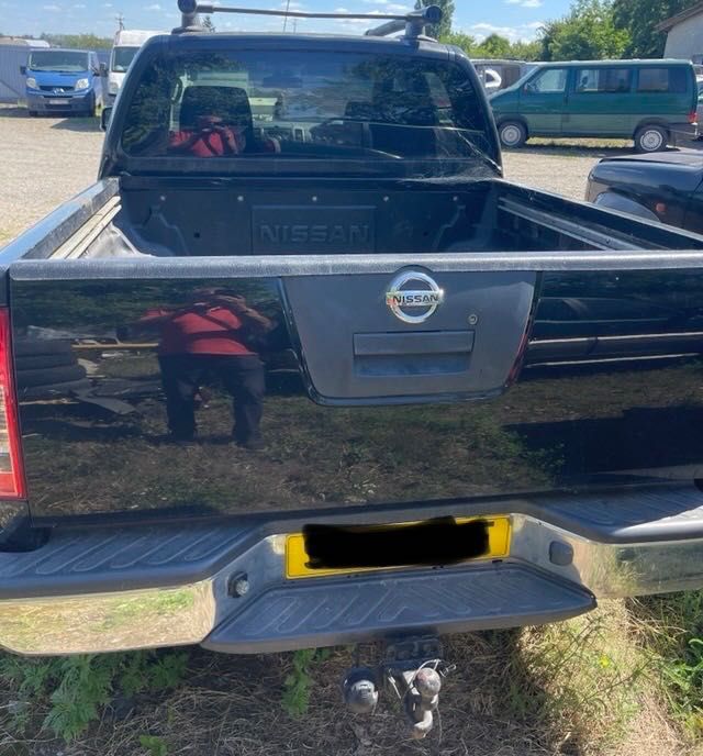 Nissan Navara D40