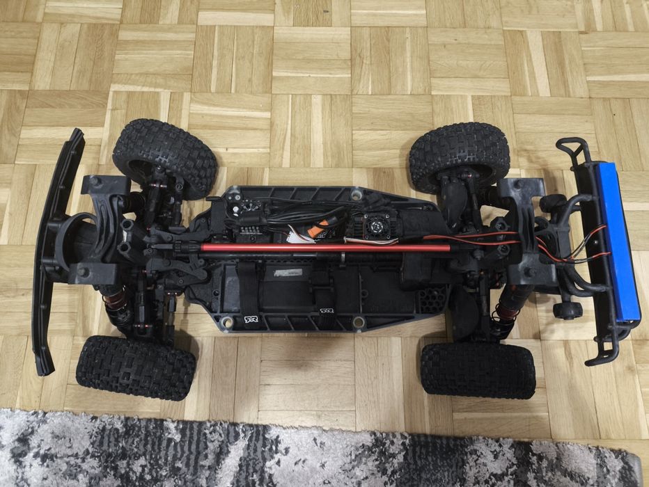 Arrma Mojave 4S blx samochód RC