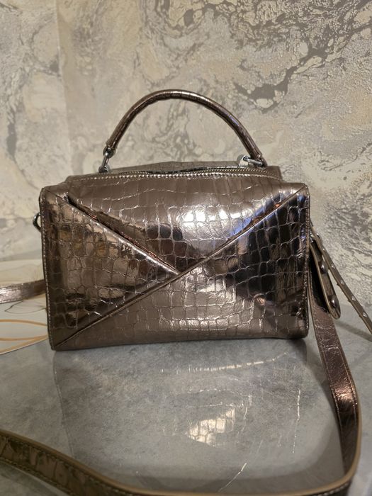 Сумка кожаная.фирма Полина Энтероу