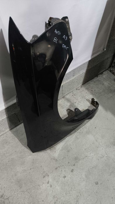 Guarda lamas Audi A3 (8L1) Direito