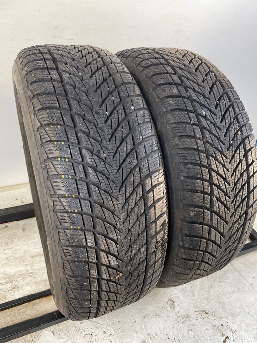 205/55R16 94H Goodyear UltraGrip Performance 3