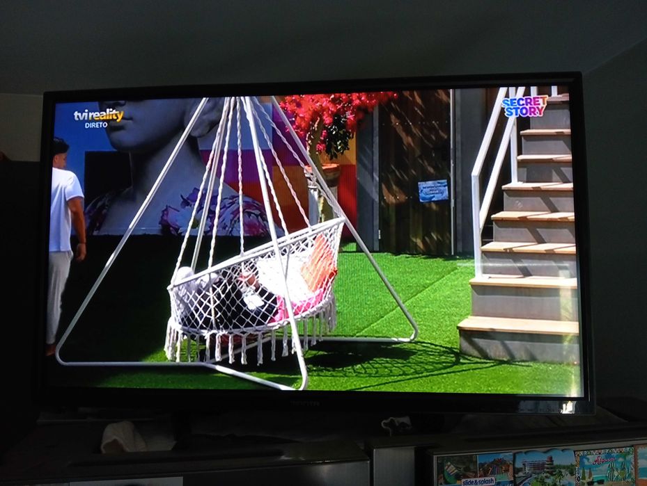 Televisão  marca manta 81cm
