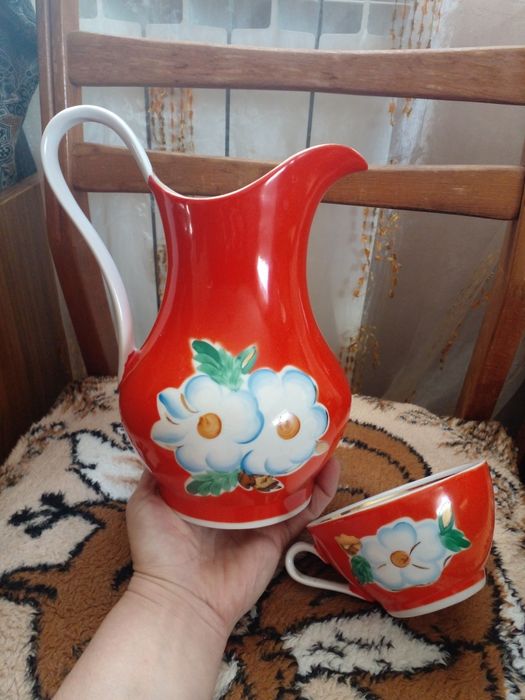 Набор кувшин и чашка.