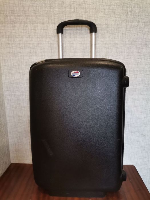 American tourister 70см валіза велика чемодан большой пластиковий