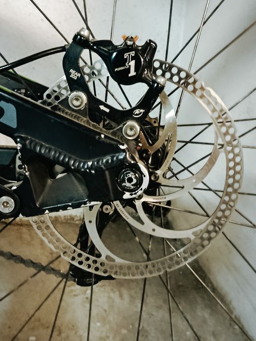 CUBE two15 DH 26" downhill/ enduro