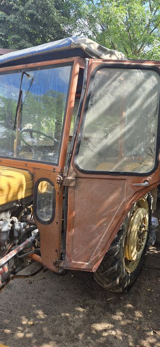 Kabina C 330 C 328