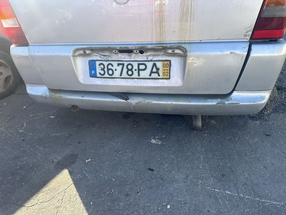 Parachoque traseiro  mercedes vito 112 cdi