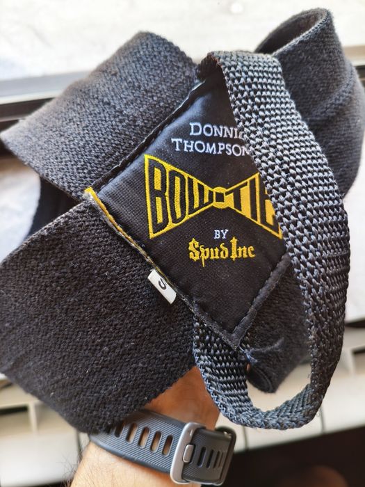 Cinta para ombros ginásio, bowtie spud inc, Donnie Thompson