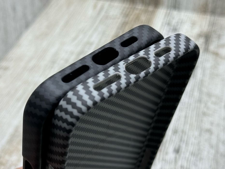 Чехол Carbon MagSafe на iPhone 16 Pro Max/ 16 Pro/ 15 Pro Max