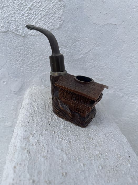 Cachimbo antigo trabalhado em madeira