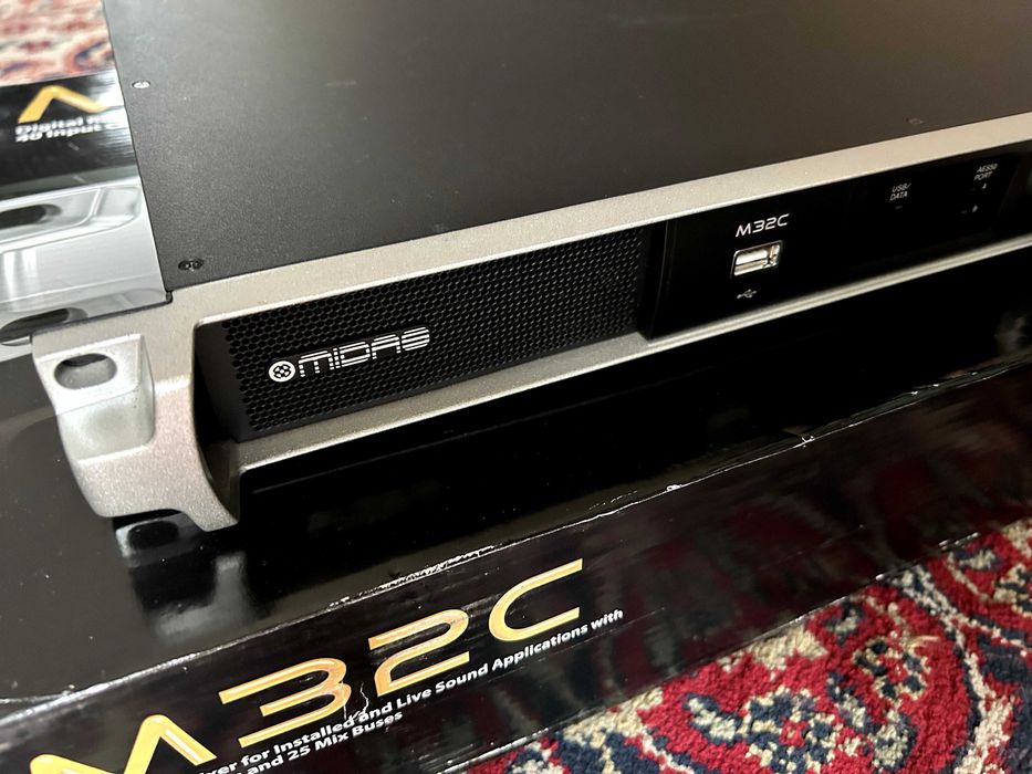 Midas M32C , X32 - mikser cyfrowy