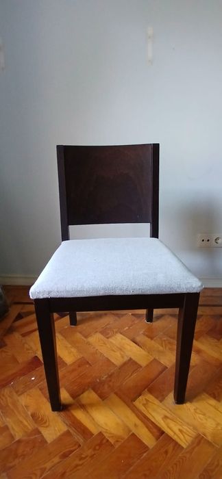 Cadeiras de jantar da marca Area (6)