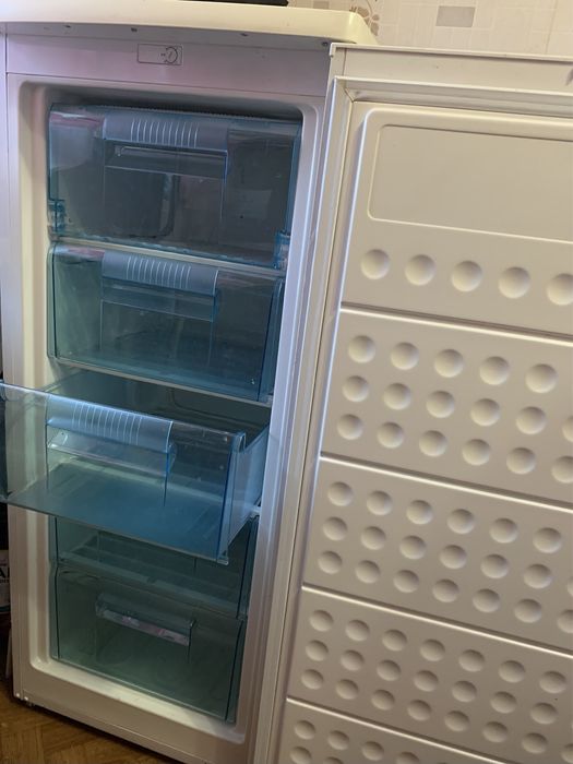 Морозильная камера Elenberg MF-185