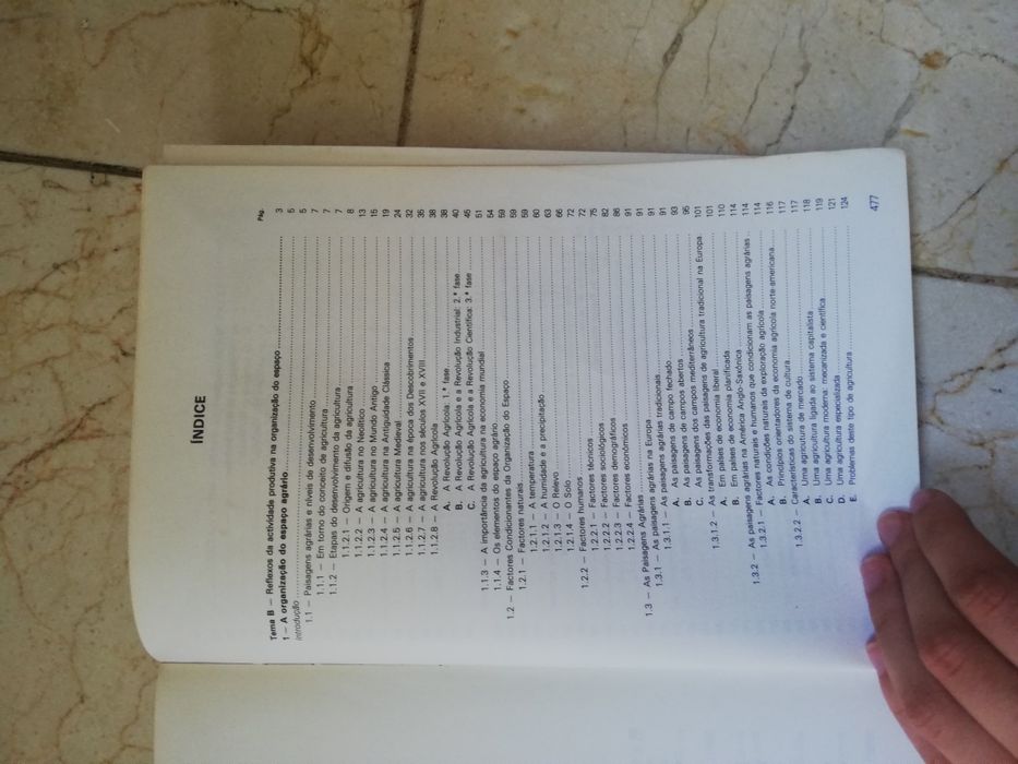 Geografia Humana 12 - Tema B