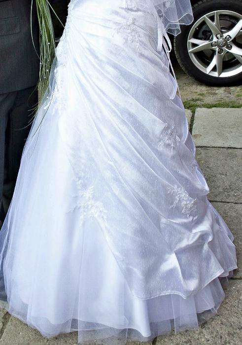 Suknia ślubna - moda ślubna