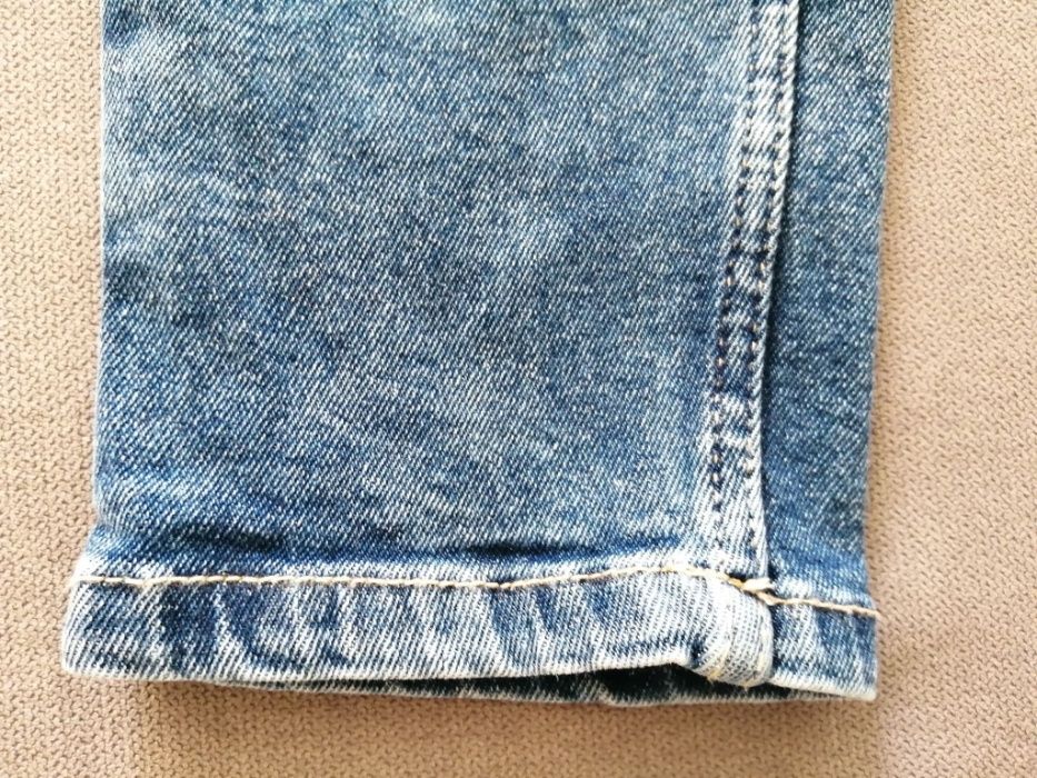 Spodnie jeans Sinsay SlimFit rozmiar 38