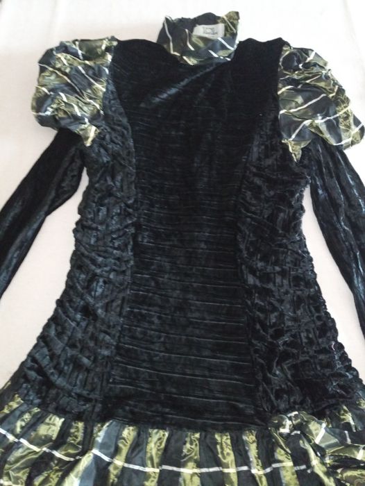 2 vestidos antigos ( França) anos 80