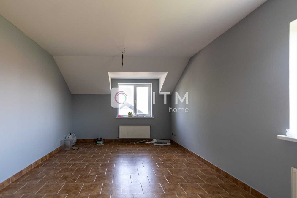 Оренда просторого будинку 388 м² для бізнесу або великої родини