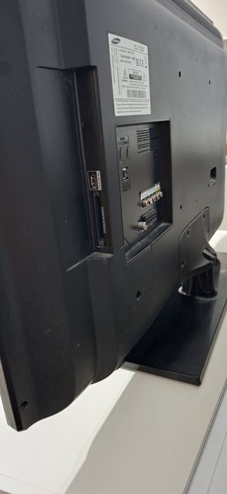 Tv samsung ue40eh5020