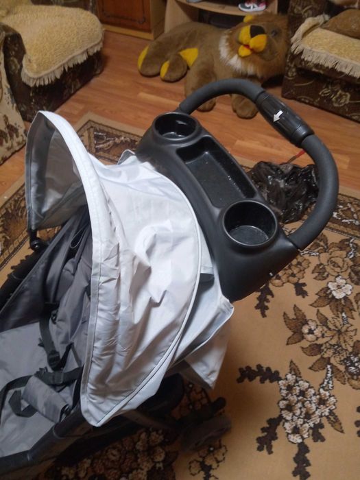 Продам зручну коляску