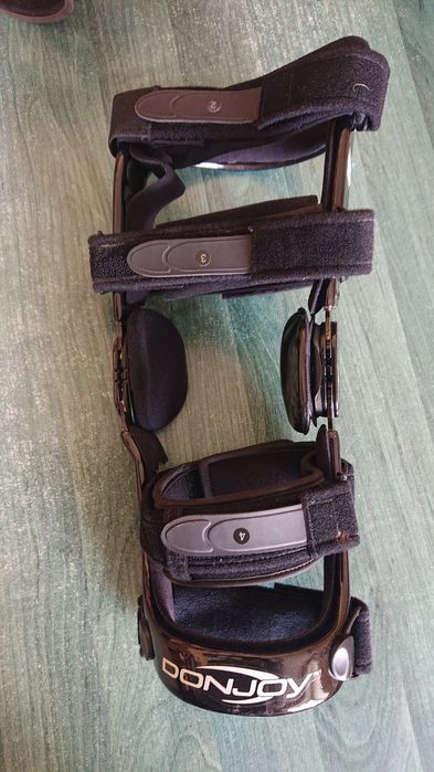 Stabilizator orteza kolana donjoy defiance