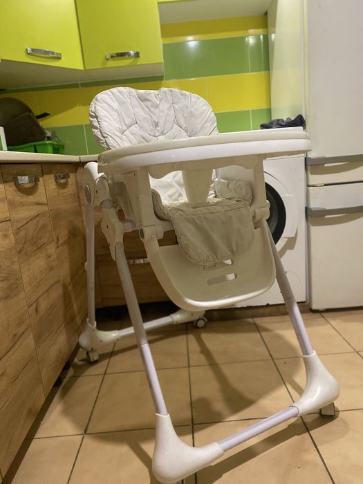 Стільчик для годування