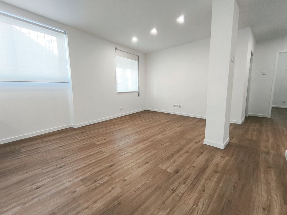 Apartamento T2 a 2min. do metro de Brito Capelo