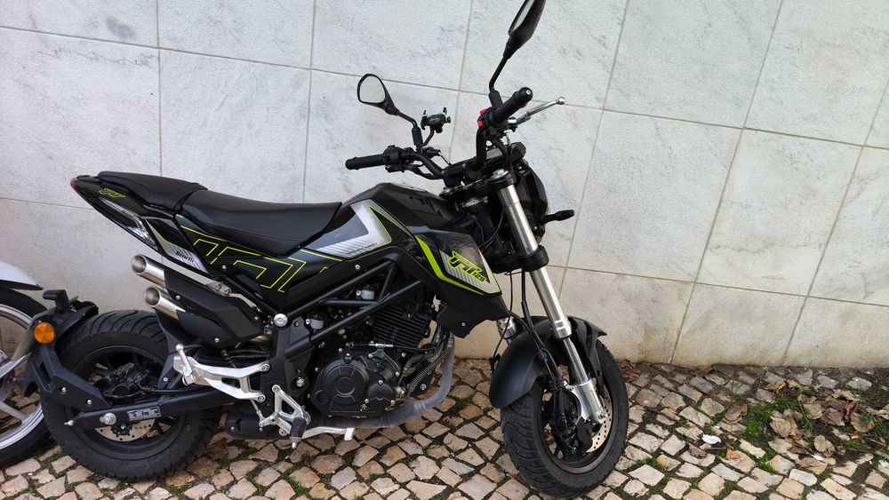 Mota impecável - Pronta para o verão