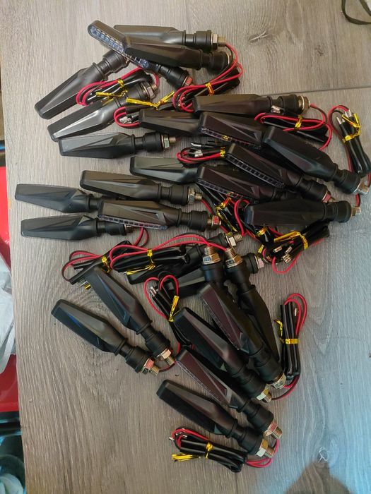 Указатель поворота для мотоцикла. Поворотник