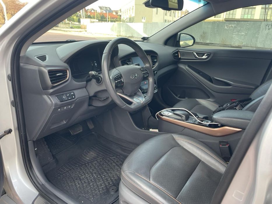 Оренда/прокат авто/ машина подобово