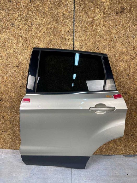 Двері задні ліві Ford Escape 13-20 фарба GN ціна за голі