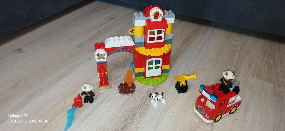 Zestaw Lego Duplo Remiza strażacka