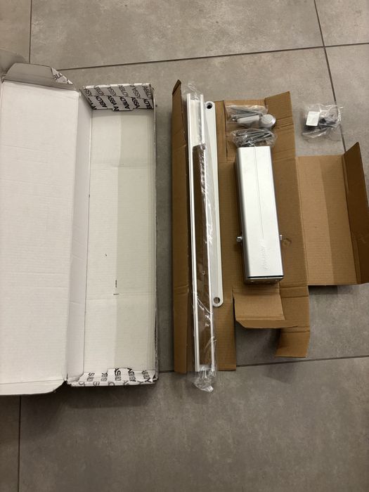 Samozamykacz ASSA ABLOY DC 135