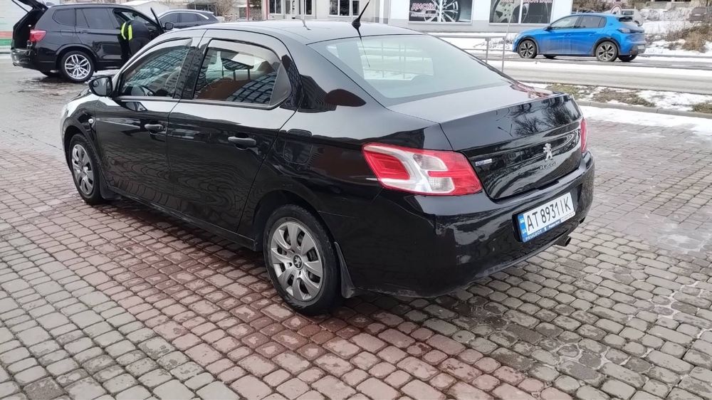 Продам Peugeot 301 (2016)