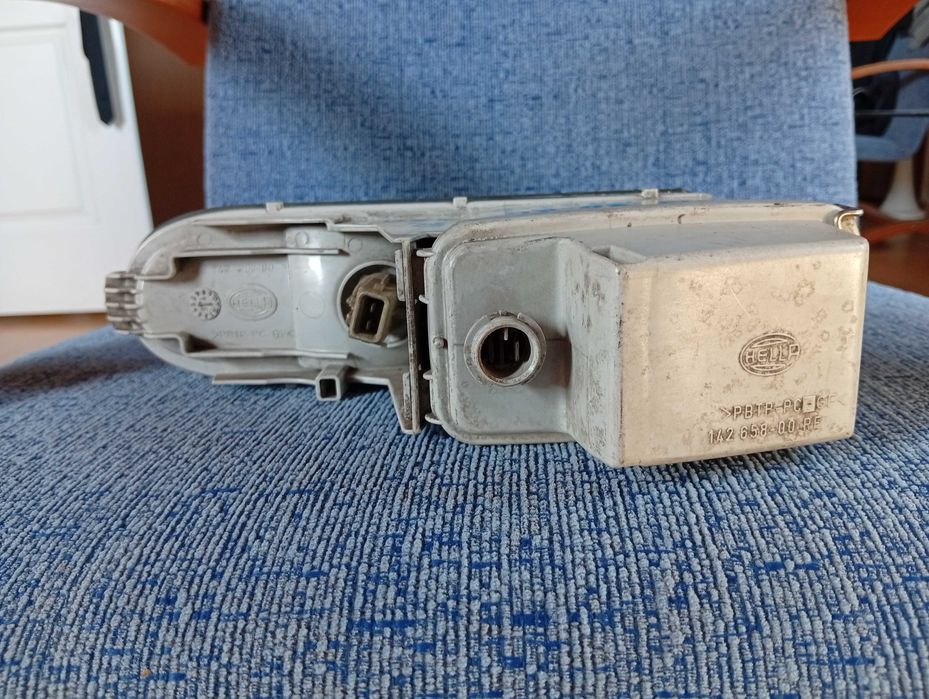 Porsche 993 911 halogen prawy
