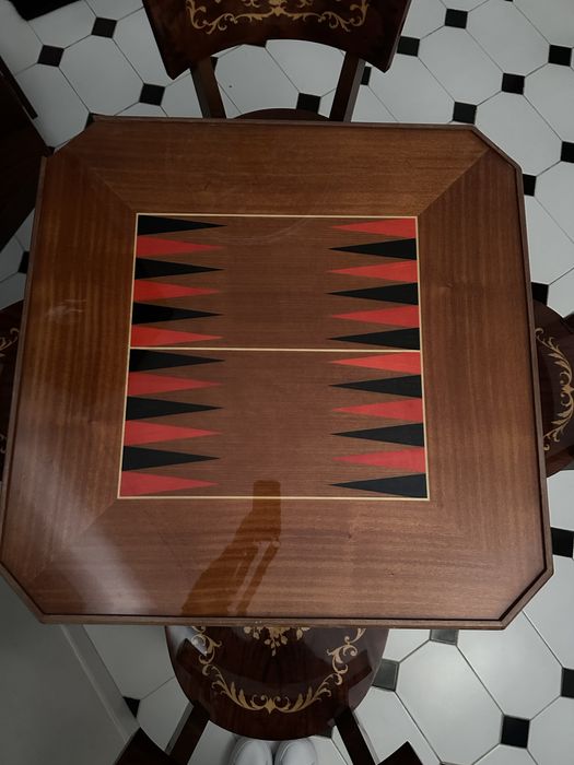 Mesa de jogo estilo inglês