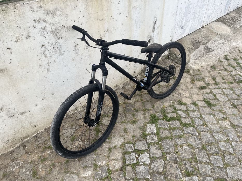 Bicicleta DirtJump - só hoje a este preço, é para despachar