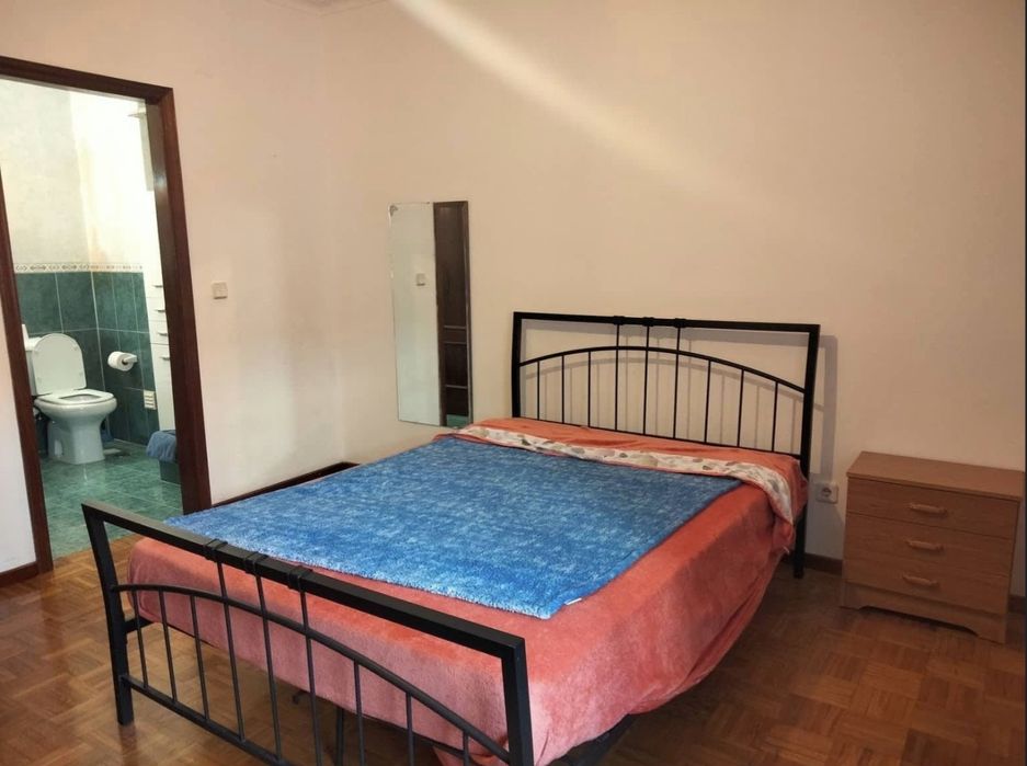 2 quartos junto polo principal da universidade