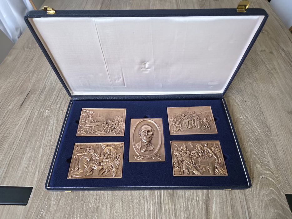 Coleção Bronze José Malhoa Nº 62/70 – Edição Limitada Completa com Caixa