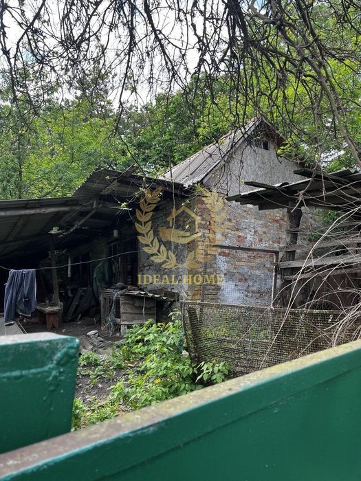 Продаж цегляного будинка по Одеській трасі в с. Кодаки, Київська обл.