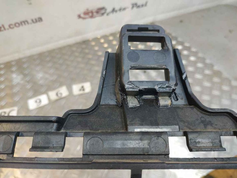 Hyundai/Kia Stonic 2017- решітка бампера перед RC0964 86560H8HA0