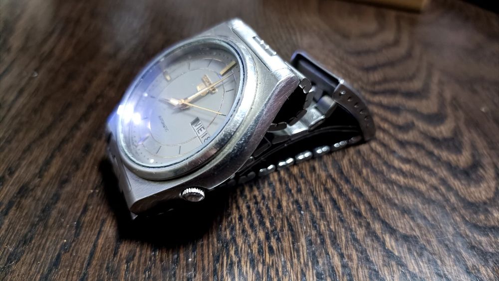 Часы Seiko,под восстановление