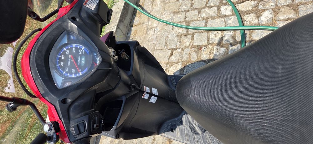Vendo Motos 125  suzuki ou  sym