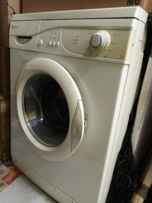 Maquina de lavar roupa