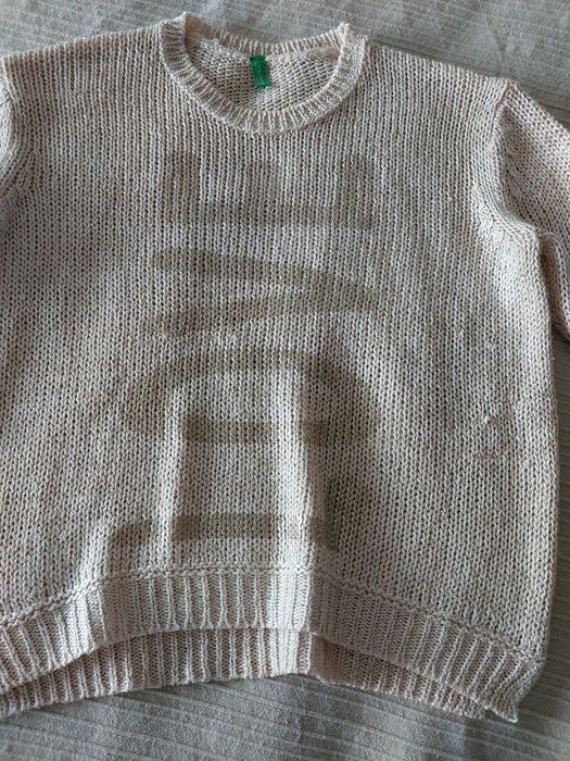 Camisola dourada Benetton Linda