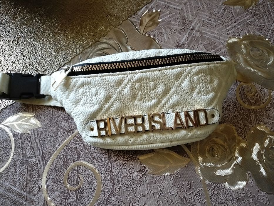 Белая поясная сумка бананка унисекс  River Island