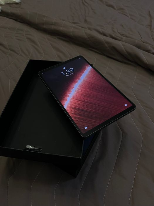 Ігровий планшет Lenovo Legion Y7